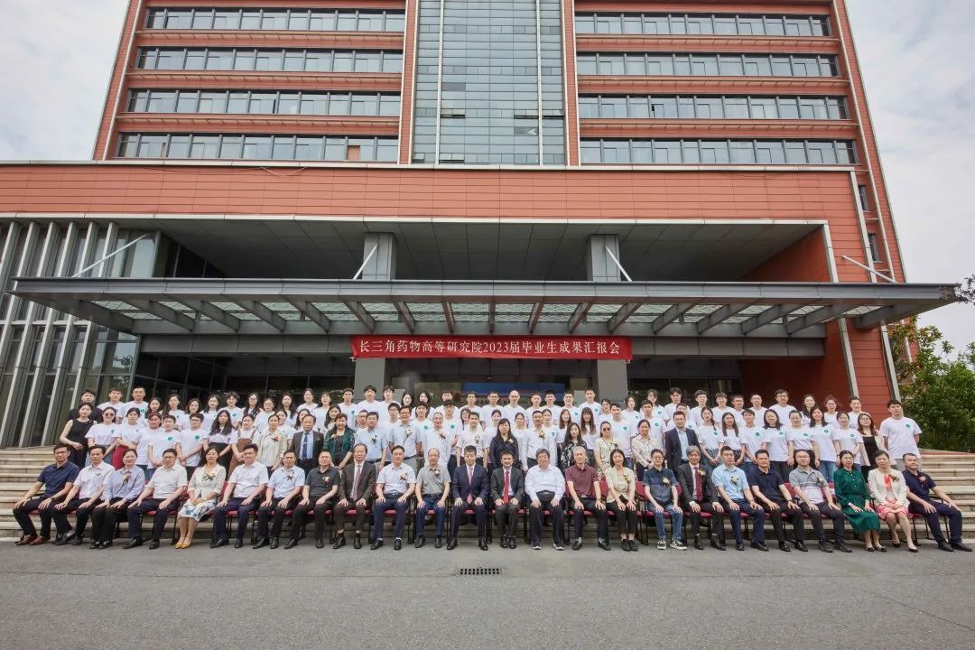 5DB10061EB80F0094578B8DF675_8811F196_2AE81