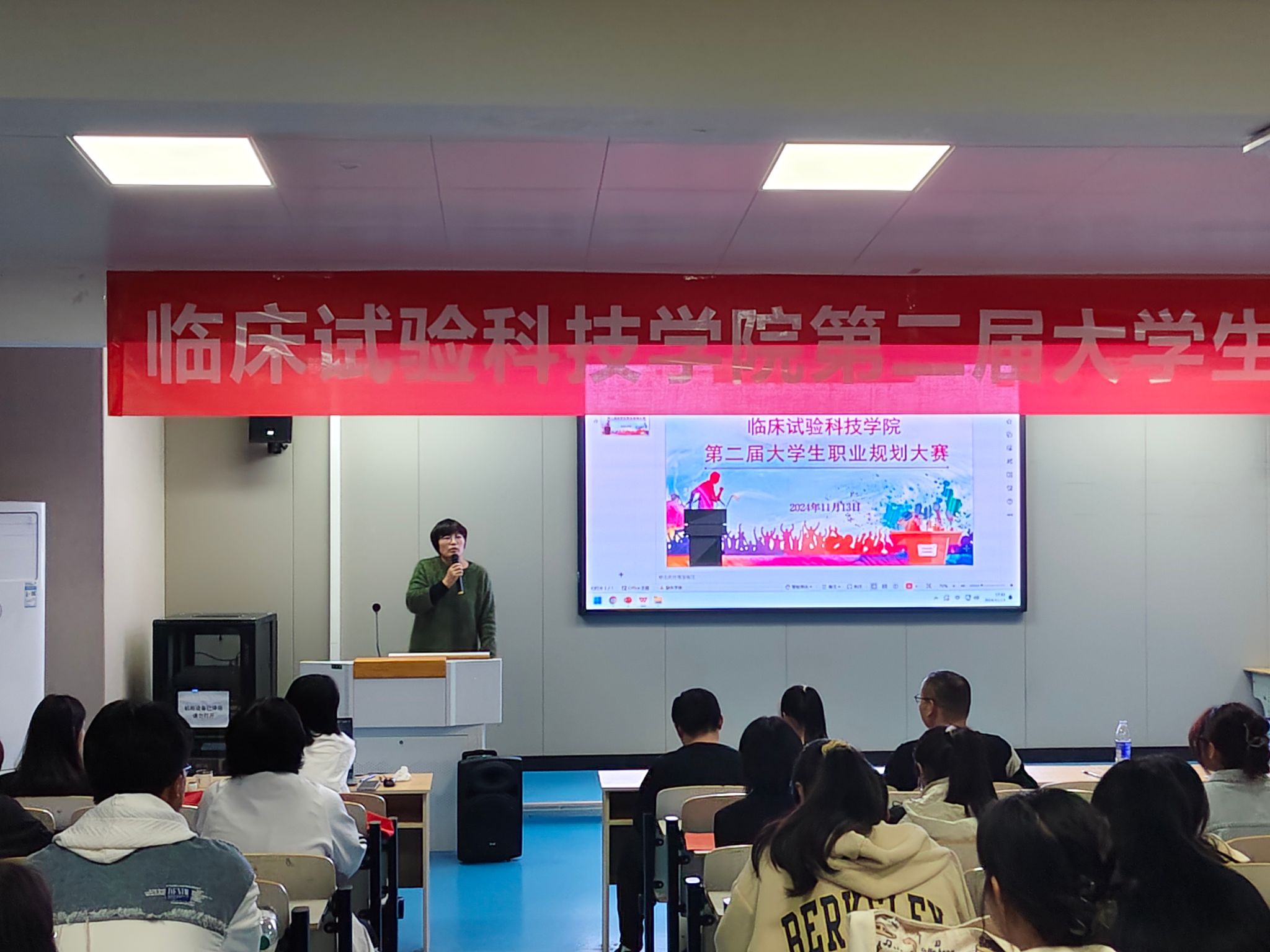 1B287132A4A6E7E2AEA552519B6_08C9A7EA_3F7DC