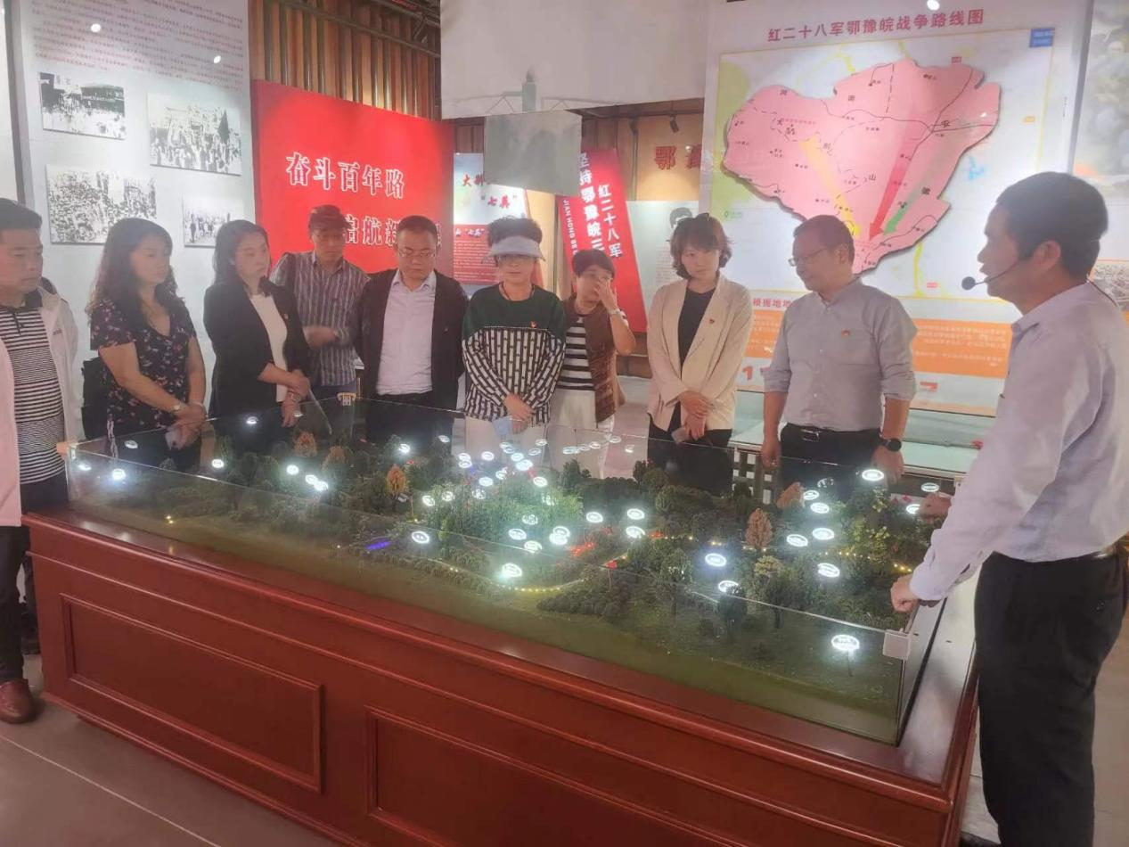 6FA5BAB8A0B3B1ECDCD1F7719BB_1E0E4104_12F025