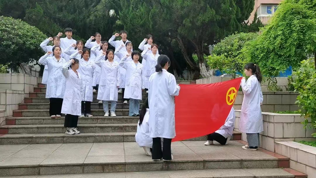 A80CD154E1DBD7CBB831A44DD00_0127E2C3_4C973