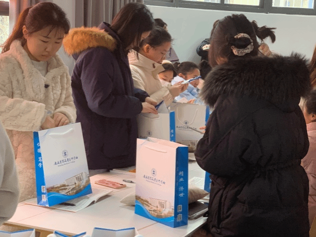 341BD3254925E17580629C259EE_2A7F3FF4_268F8