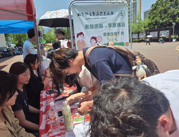 7289B4390D18AE64BECBD8A61D2_1FC7FDE3_2BE25