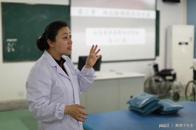 EF1CD0BC7FC88E580ED9D3FF9A8_75231284_62CF