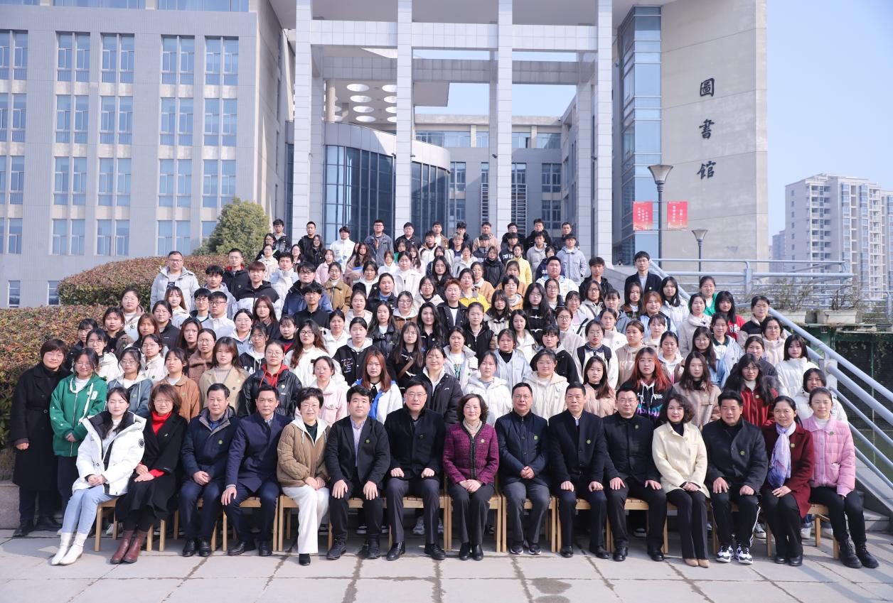 D0618AE49DF6C610FA705529E43_A53F0B8A_178185