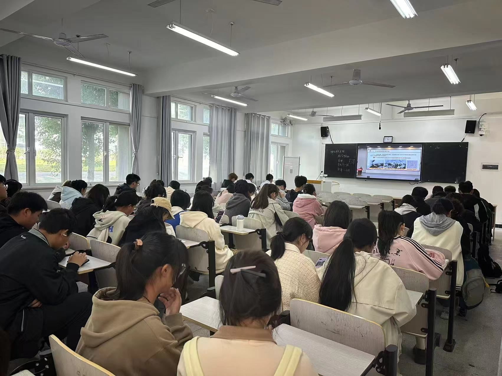 AD00918BF93793A58FB1A48477B_BE757BCA_45F06