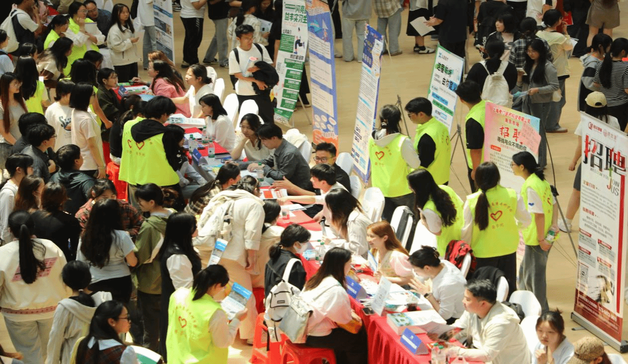 7CC0FCC7B6724460F5DAD35AA29_0B287F92_88C37