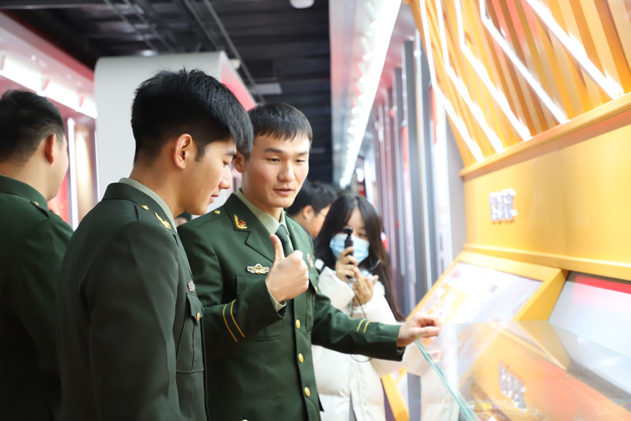 0ED907566449516DC5B3A9FFB49_9C521B60_35AB8