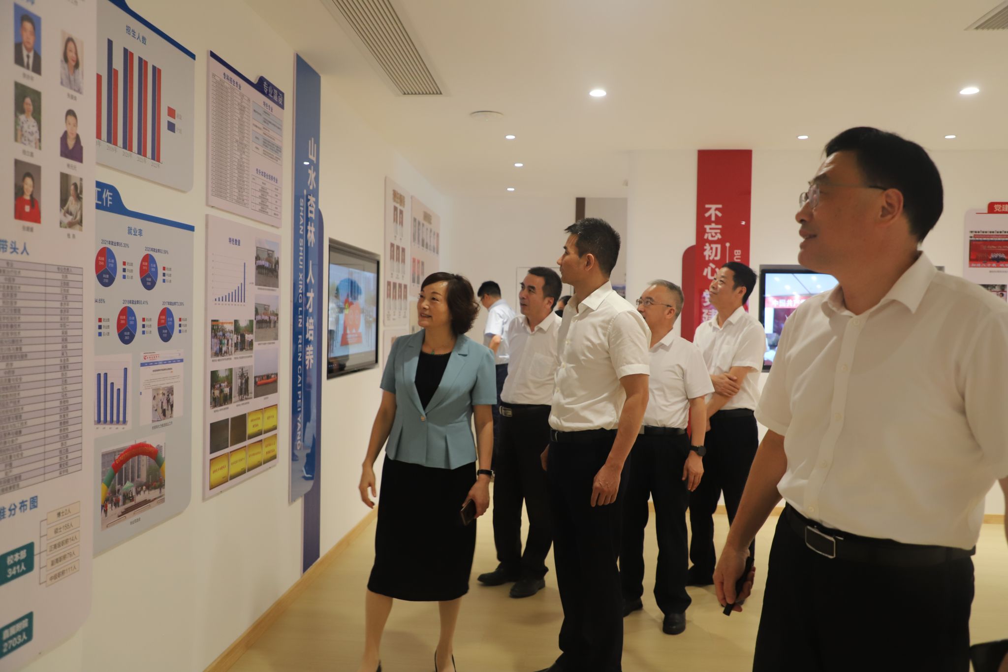 17D8EF7EDB62840CAD8F081AD4F_DDA3658F_34417