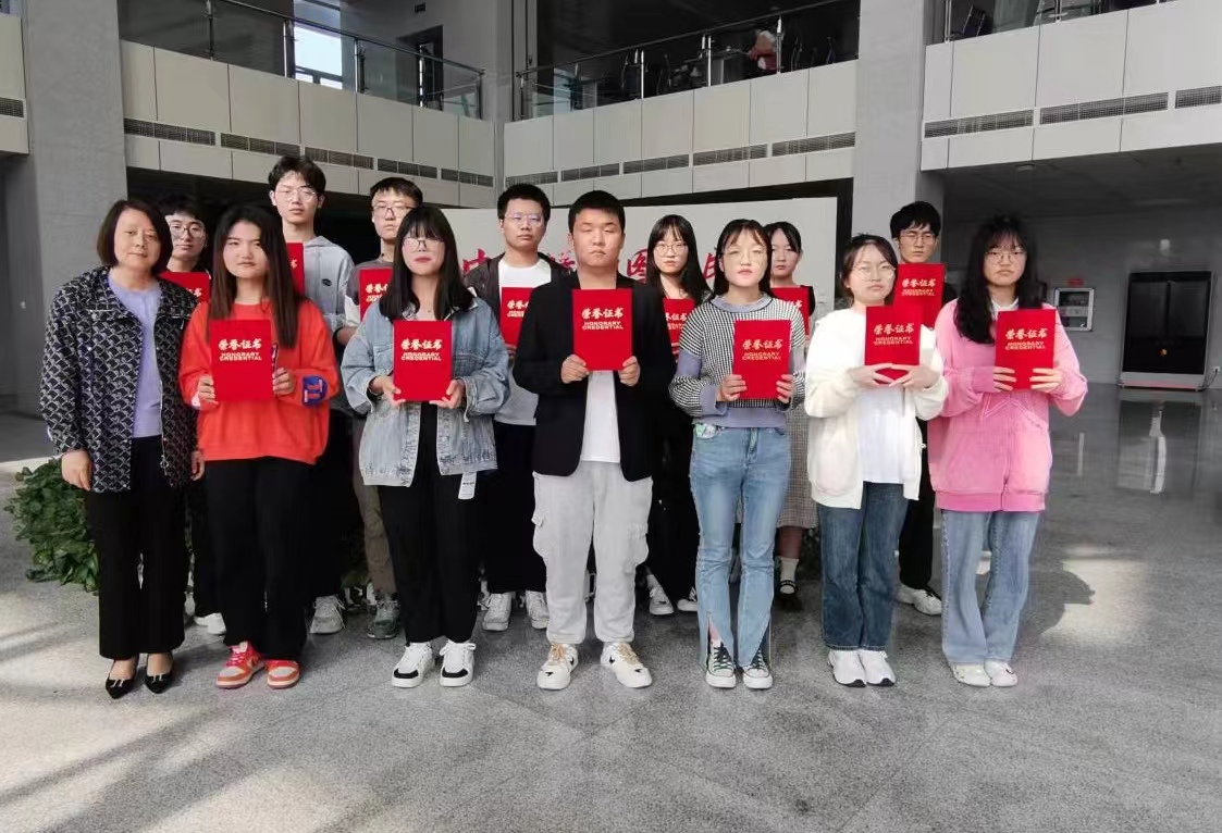 1A4CC867C509575EF0E0AF49D9D_9D57D950_50680