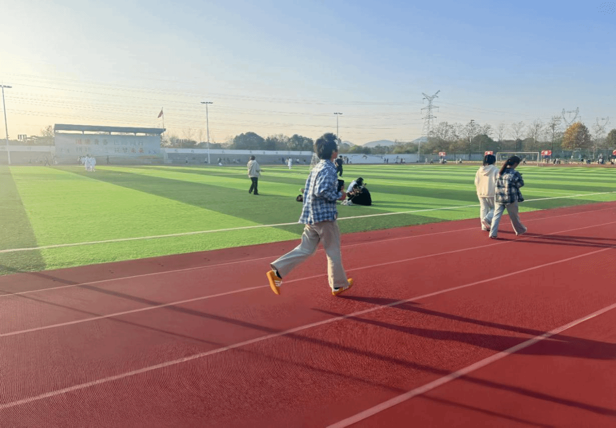 85E5639B55DA4F0215E3B1BA883_D2BFDFD0_585C5