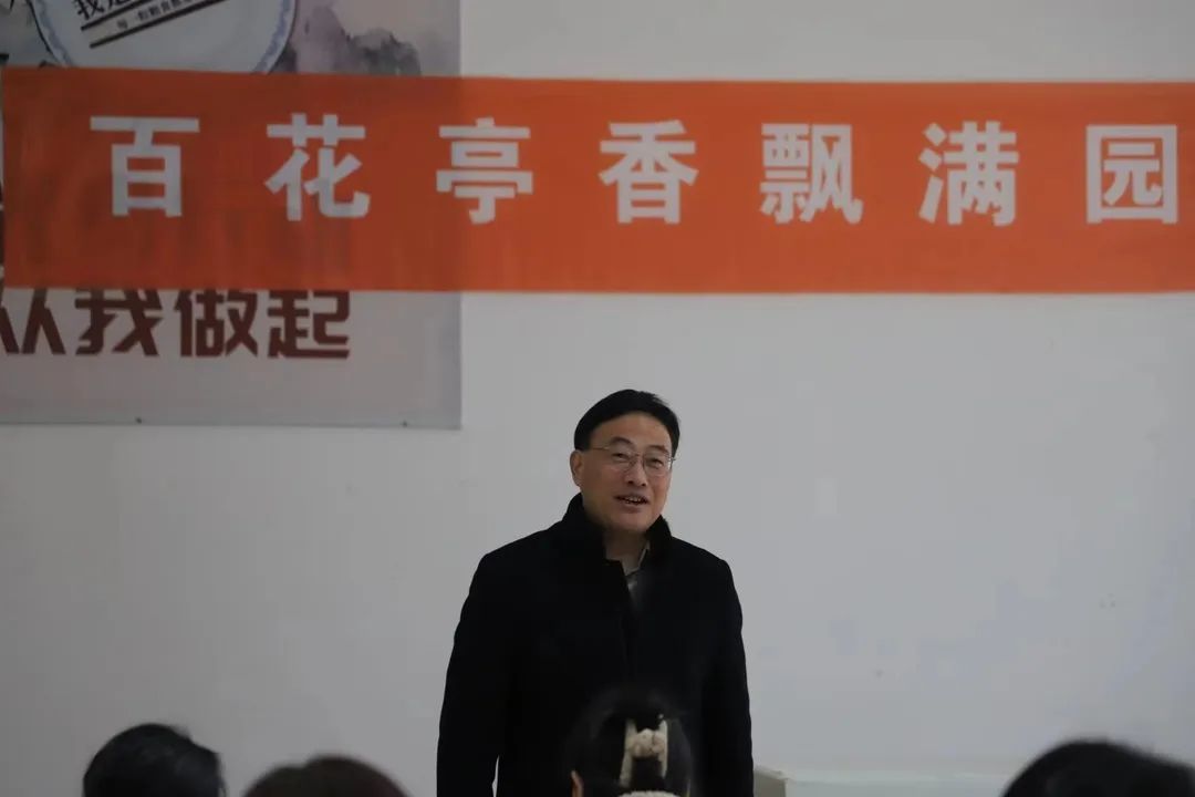 280862DA46CEBF11A7A709E92B6_FDA9494D_9E7E